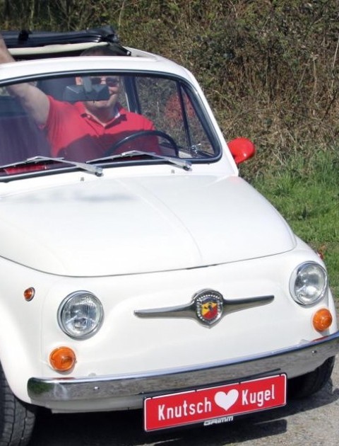 Oldtimer Fiat 500 Knutsch Kugel