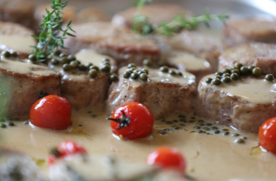 Buffet Schweinefilet Pfefferrahm Buffet Schweinefilet Pfefferrahm