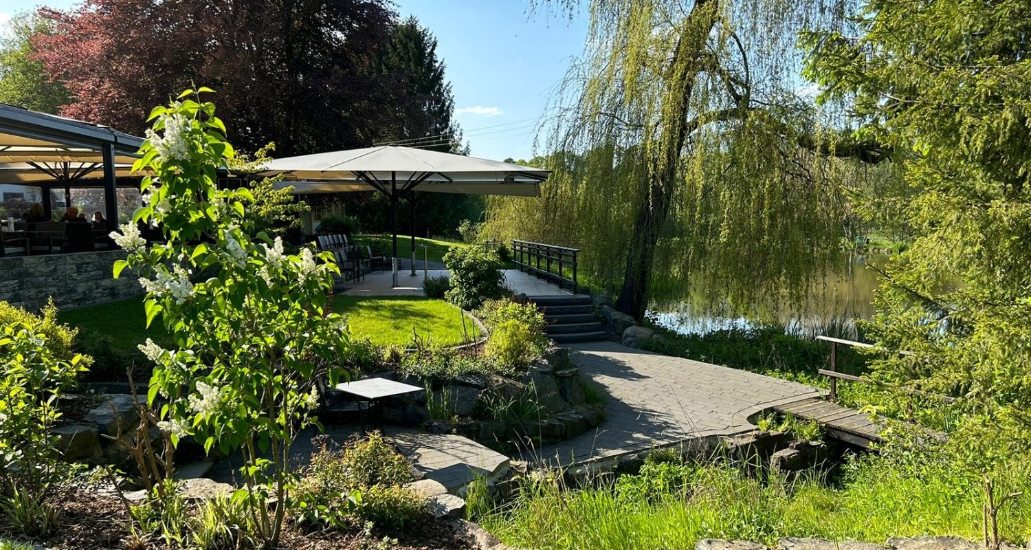 Biergarten im Sommer