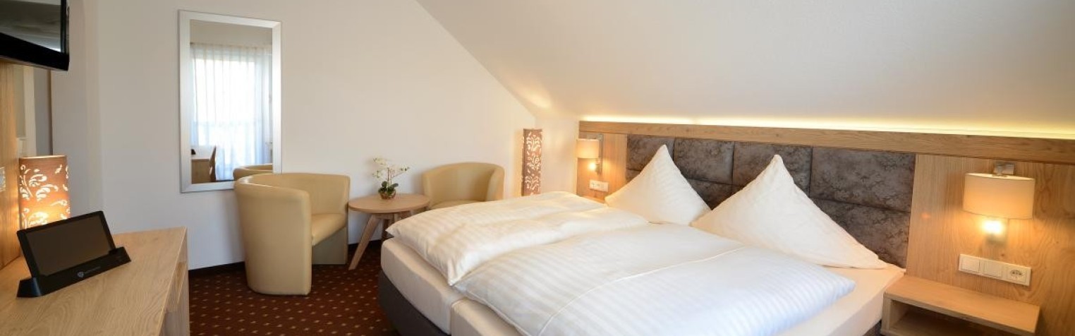 Hotelzimmer Hammermühle Gästehaus mit Balkon